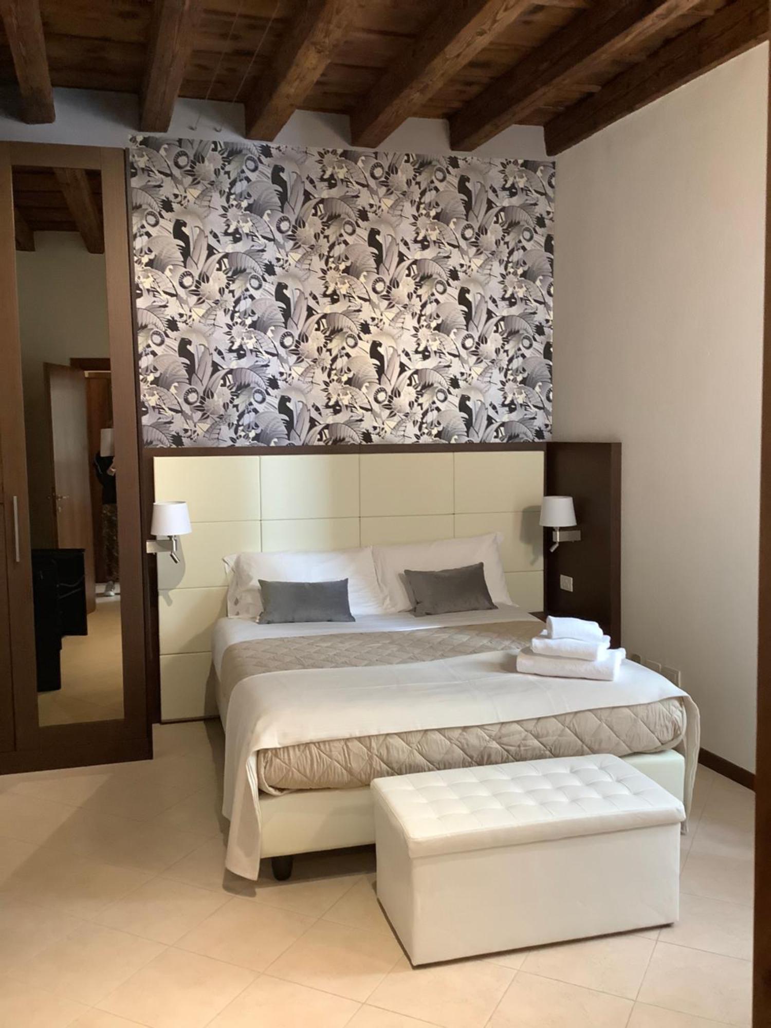 Verona Porta Borsari Relais Eksteriør bilde