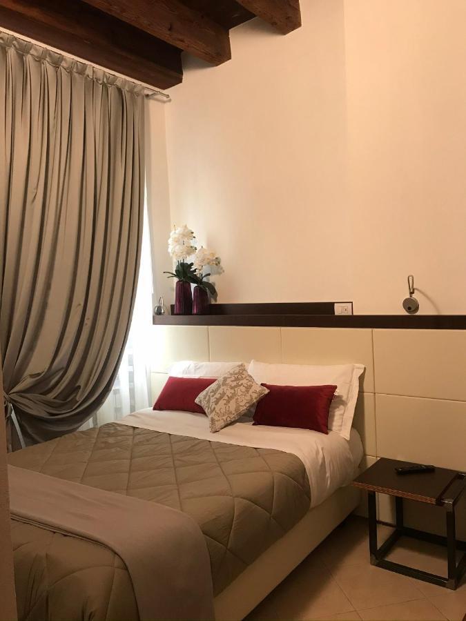 Verona Porta Borsari Relais Eksteriør bilde